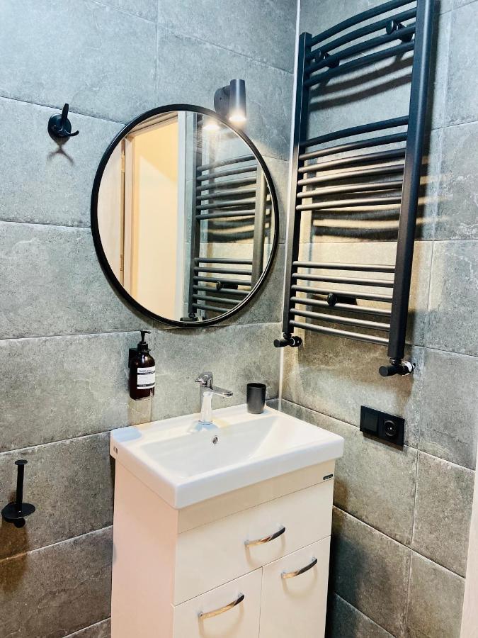 Luxury Apartment In Old Tbilisi With Terrace Екстериор снимка