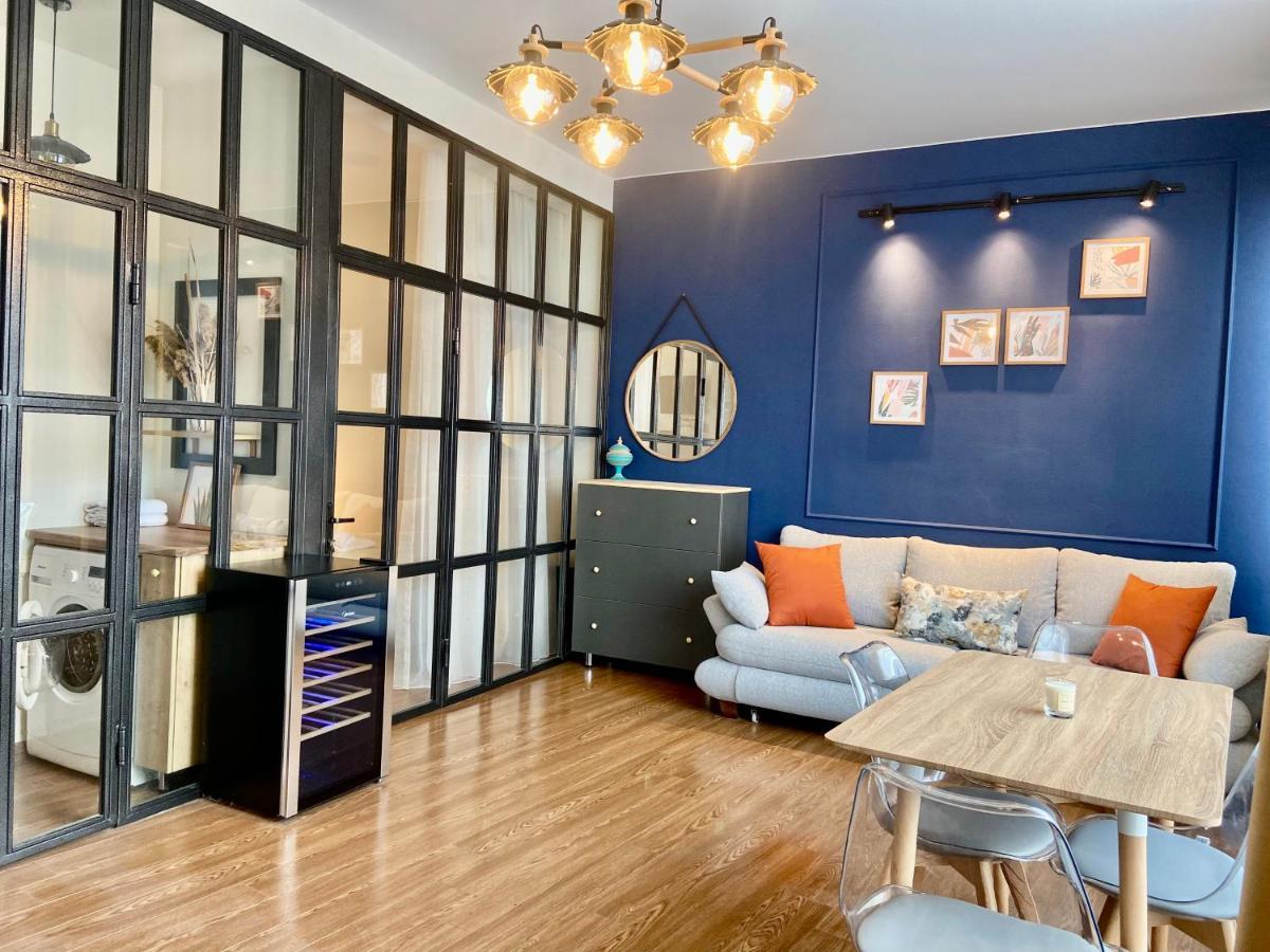 Luxury Apartment In Old Tbilisi With Terrace Екстериор снимка