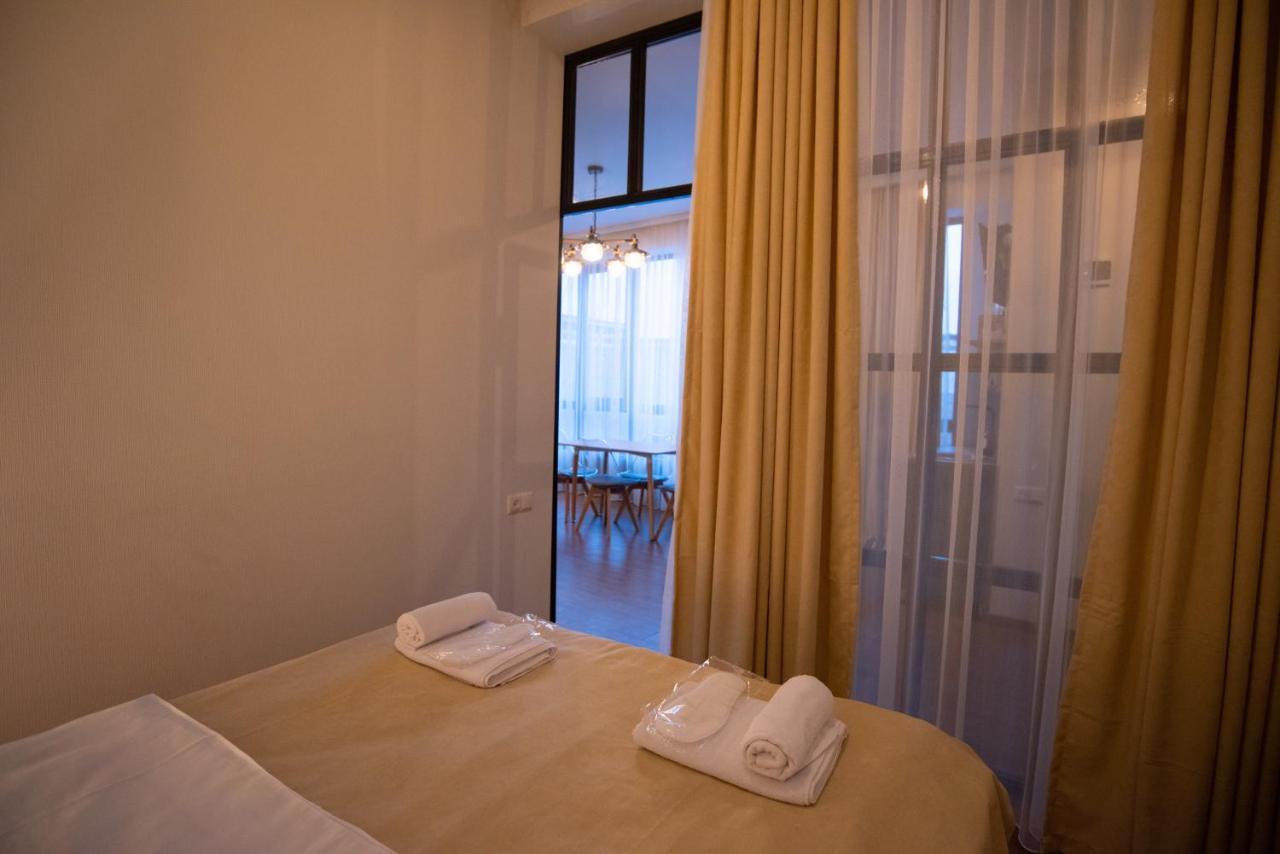 Luxury Apartment In Old Tbilisi With Terrace Екстериор снимка