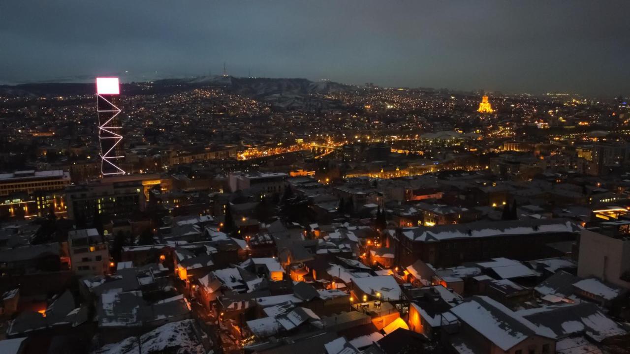 Luxury Apartment In Old Tbilisi With Terrace Екстериор снимка