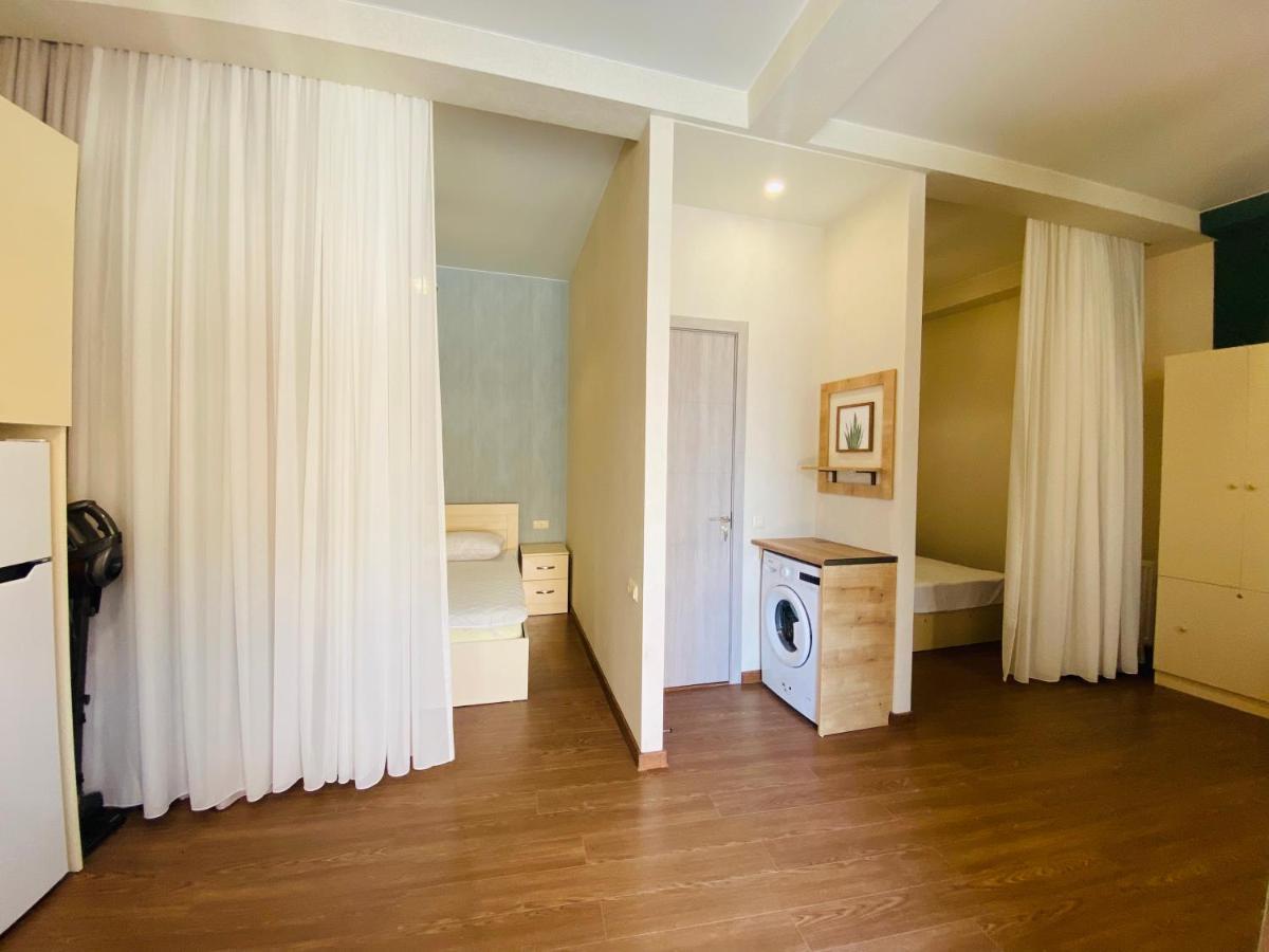 Luxury Apartment In Old Tbilisi With Terrace Екстериор снимка
