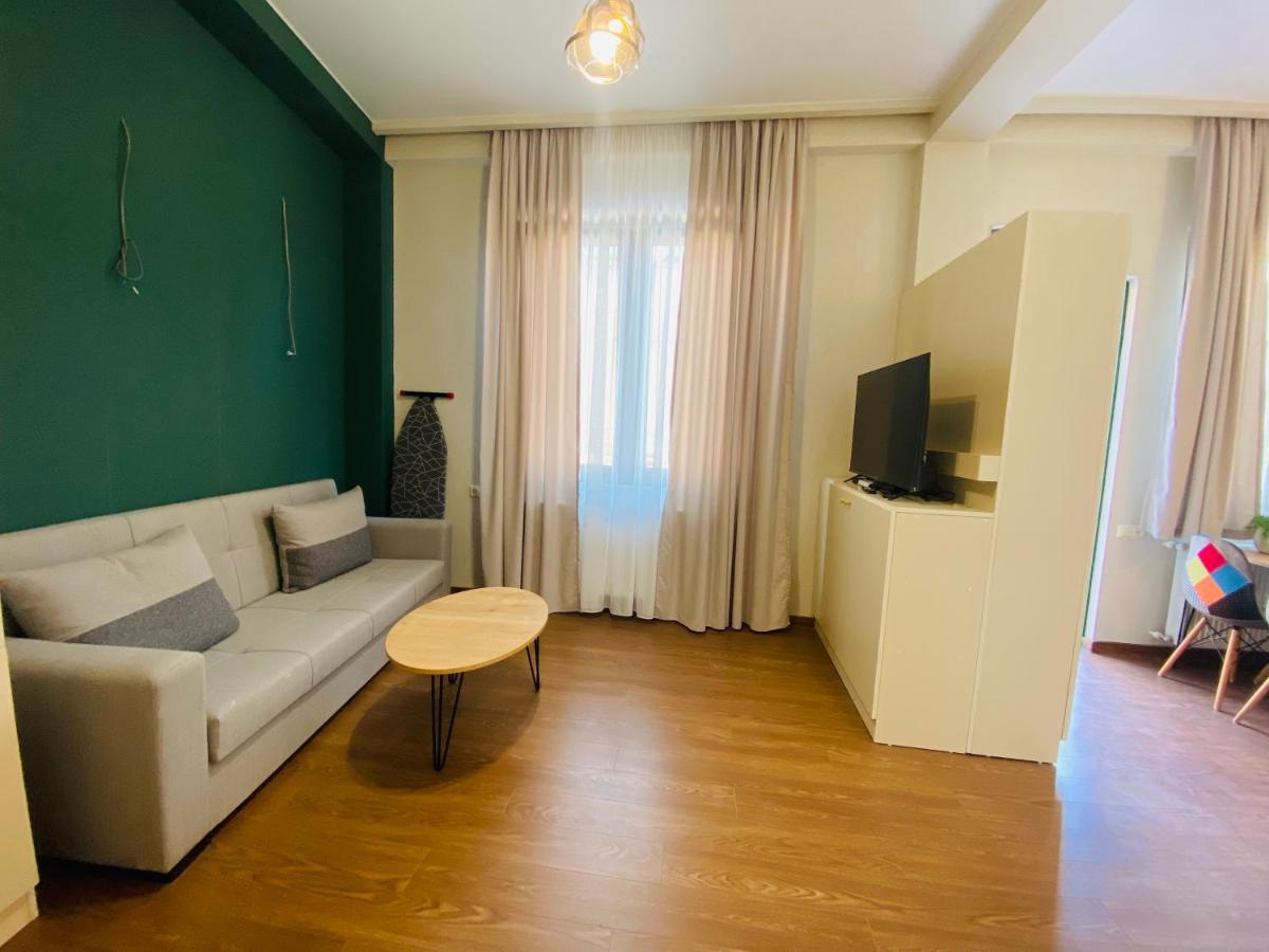 Luxury Apartment In Old Tbilisi With Terrace Екстериор снимка
