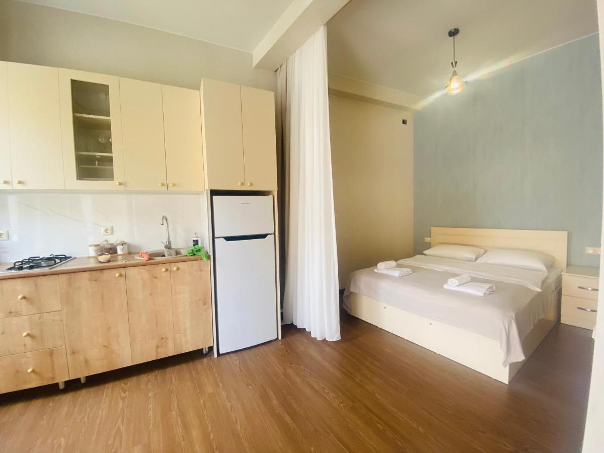 Luxury Apartment In Old Tbilisi With Terrace Екстериор снимка